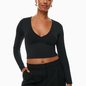 Aritzia Contour V-neck Longsleeve